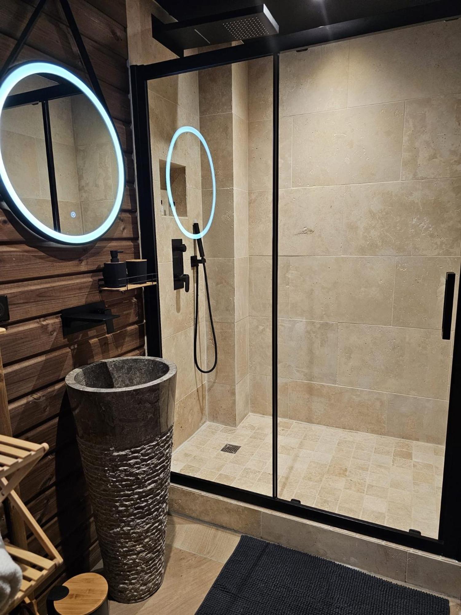 Le Chalet Loft Spa Calais Ngoại thất bức ảnh